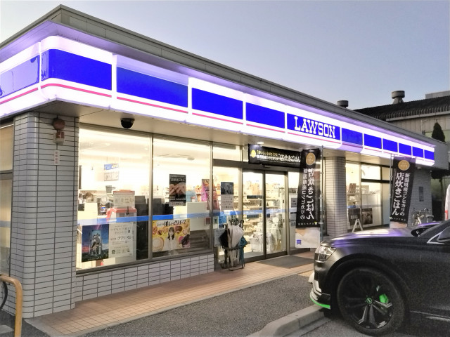 コンビニ　ローソン川口青木三丁目店（コンビニ）まで350m