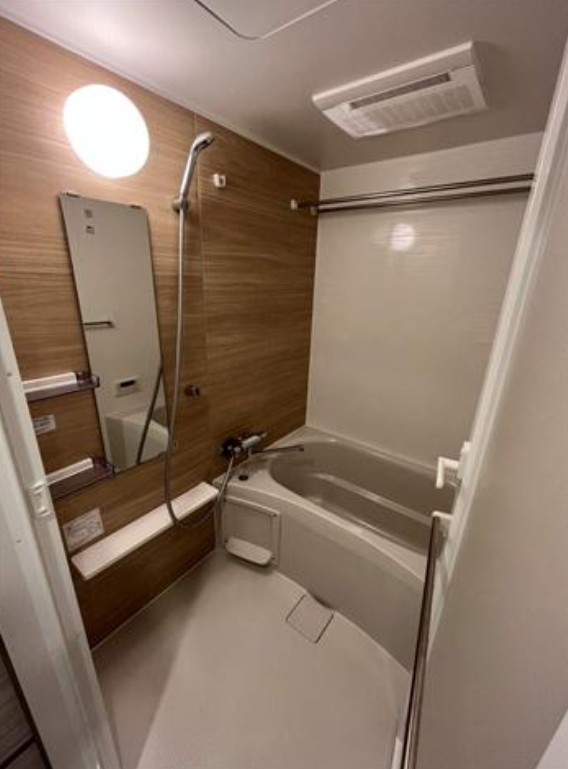 バス・シャワールーム　※別部屋参考写真