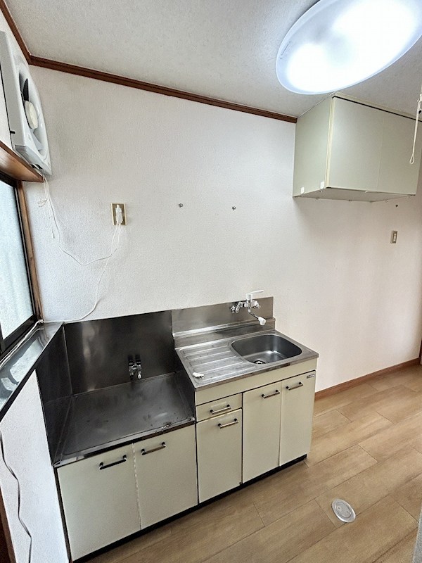 キッチン　※写真は別部屋のものです。（参考）