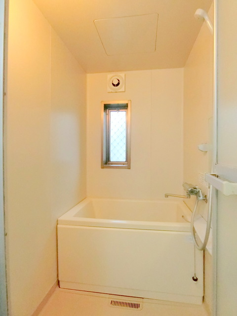 バス・シャワールーム　別部屋参考写真