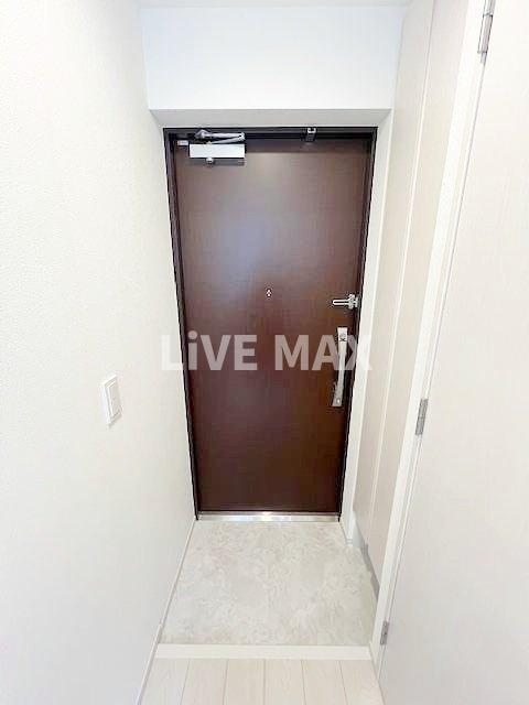 玄関　同物件別部屋参照