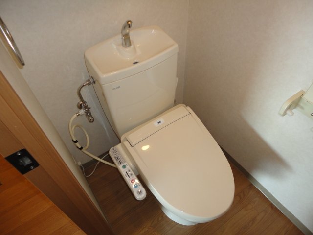 トイレ　シャワー付トイレ