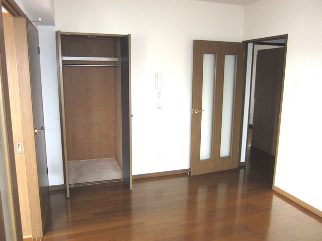 その他設備　ＤＫ６帖の収納※同タイプ参考写真