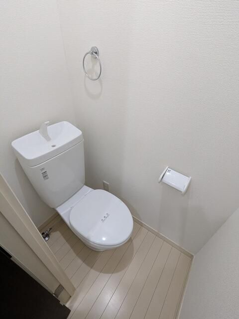 トイレ　※別部屋参考写真