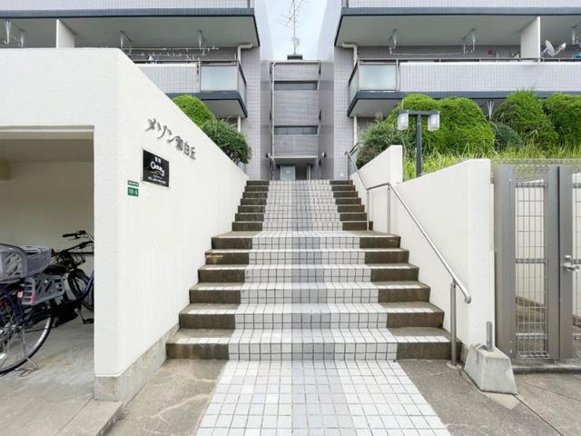 その他共有部分　【エントランスホール】エントランス