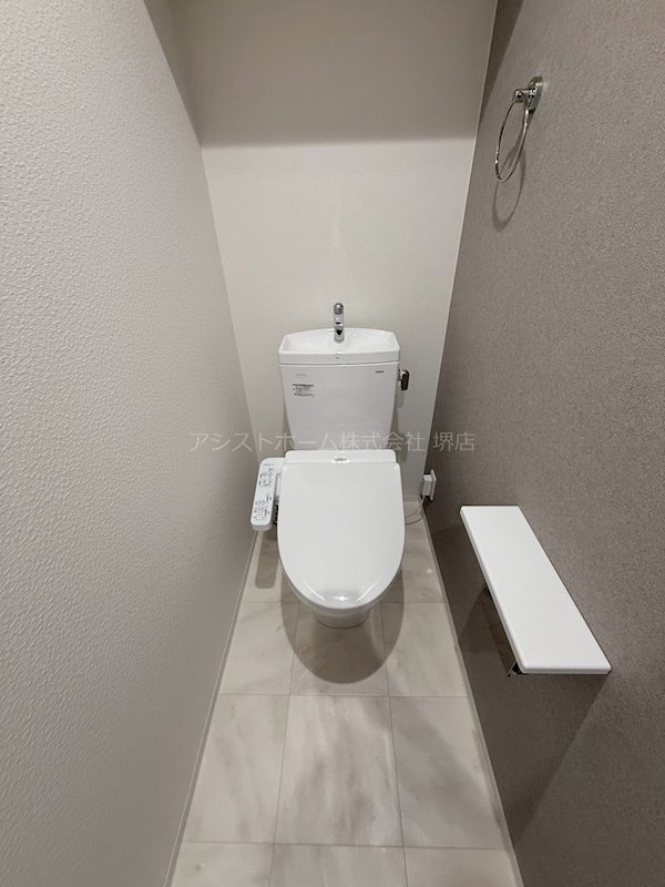トイレ　ウォッシュレット付き