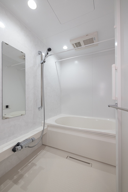 バス・シャワールーム　※写真は同タイプ住戸です。