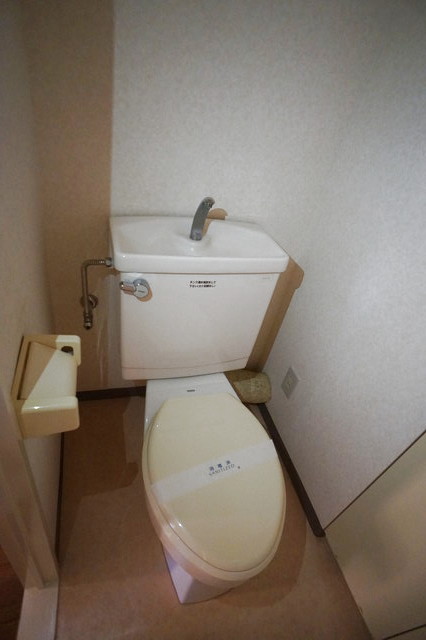 トイレ　※同タイプ間取　別部屋参考写真