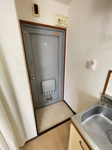 ハイツ福島の玄関写真