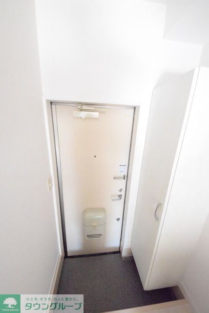 玄関　お部屋探しは【タウンハウジング千葉店】にお任せ下さい♪