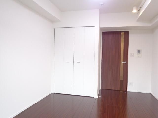 その他部屋・スペース　日当たり良好・間接照明付き