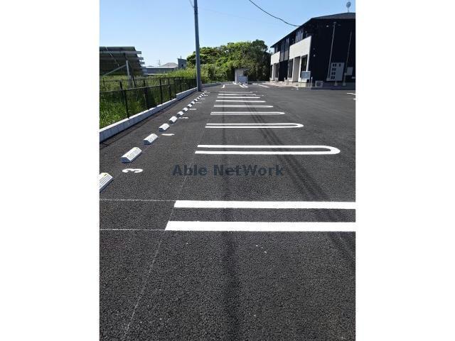 駐車場　駐車場