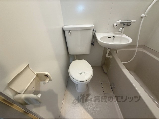 リアライズ逆瀬川のトイレ写真
