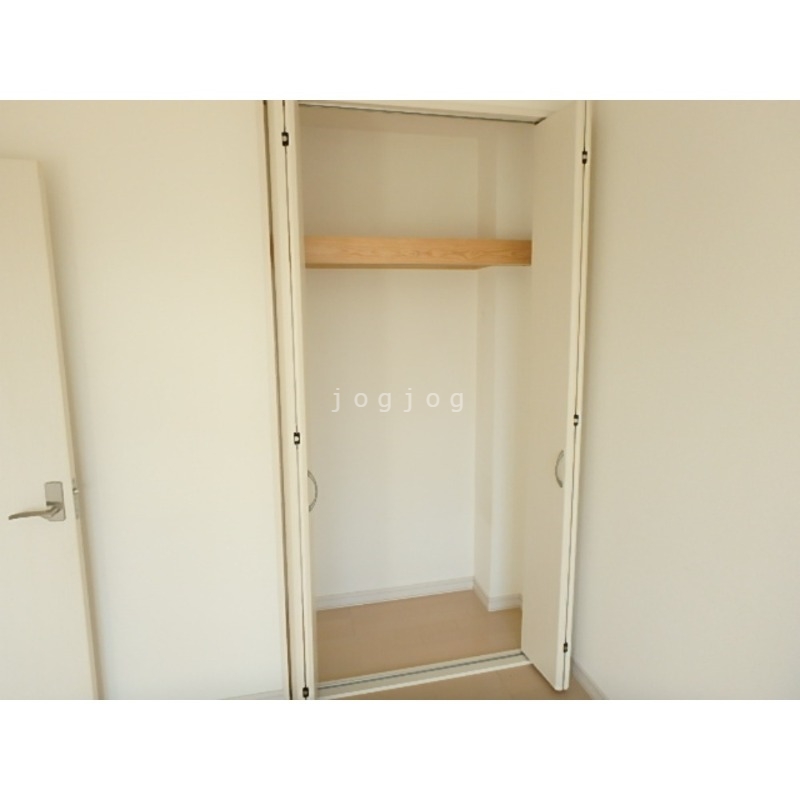 収納　収納が大きく、たくさんものが入ります。