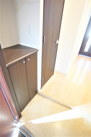 玄関　シューズボックスもあり玄関は広く使えますよ