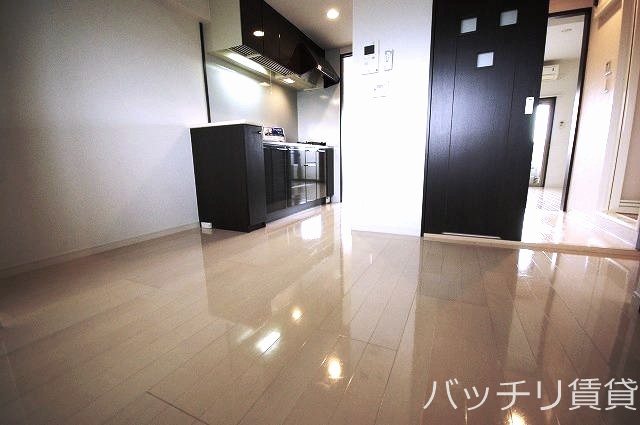居室・リビング　同型イメージの為、現状を優先致します。