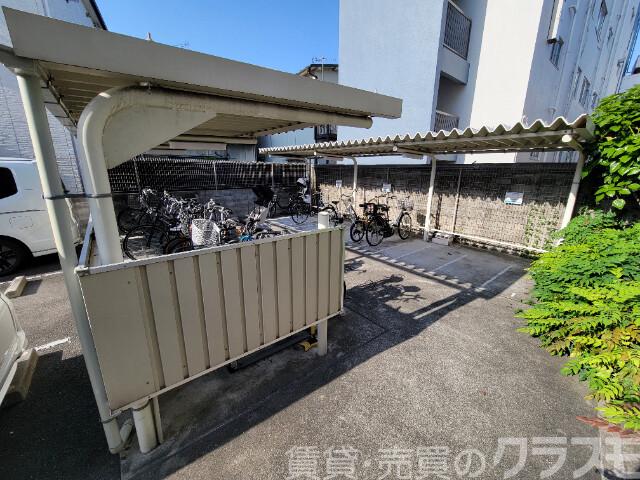 その他共有部分　屋根付き駐輪場