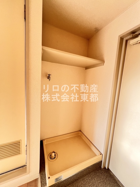 その他　上部収納棚あり！室内洗濯機置き場です♪