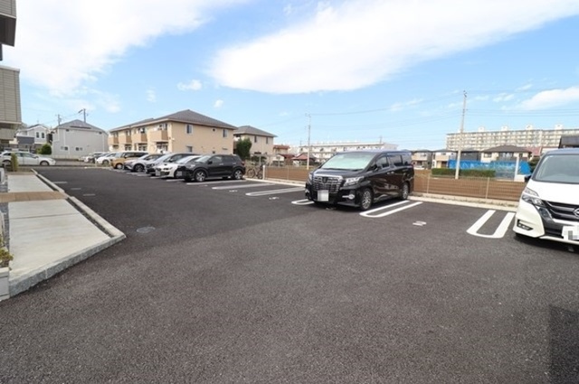 駐車場　駐車場