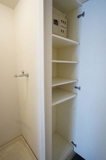 収納　参考写真（同建物別部屋のものです）