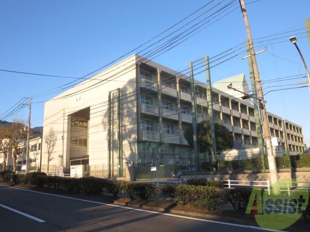 中学校　神戸市立鷹匠中学校（中学校）まで1005m