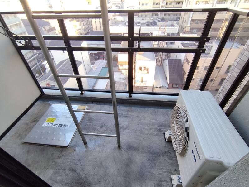 バルコニー　同物件別部屋写真