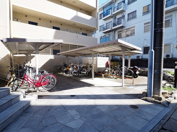 ロビー　駐輪場