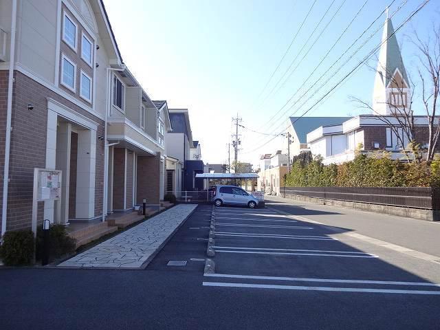 エントランス　駐車場
