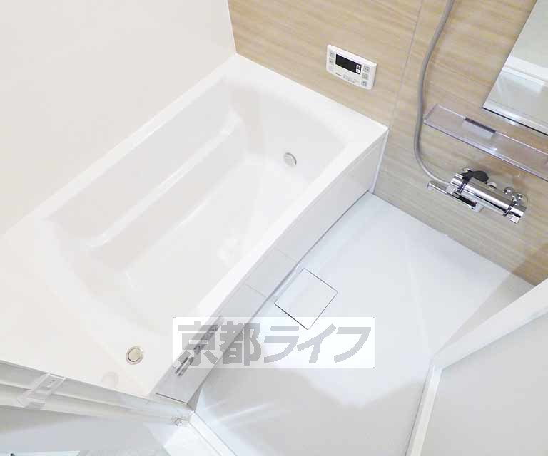 バス・シャワールーム　一坪風呂です。