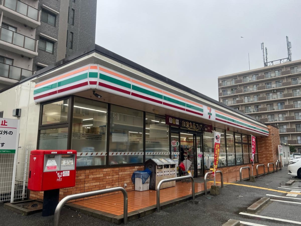 コンビニ　セブン-イレブン 大阪御幣島６丁目店（コンビニ）まで210m