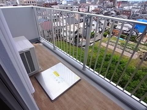 バルコニー　ベランダ