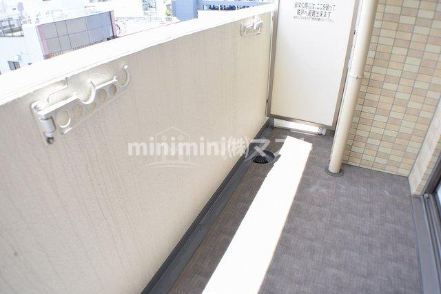 バルコニー　※同マンション別間取り参考写真です