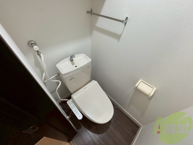 トイレ　トイレです。ウォシュレット付を探している方、おすすめです。