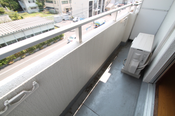 バルコニー　＊別部屋のお写真です。