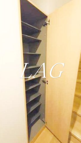 玄関　玄関です。