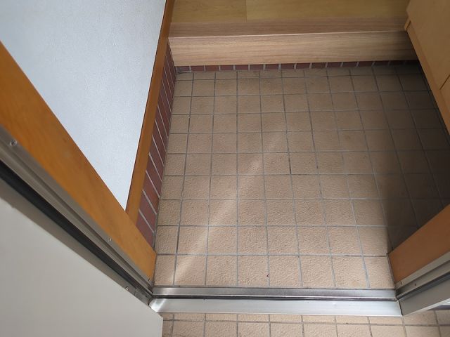 ルミエールなかゆうBの玄関写真