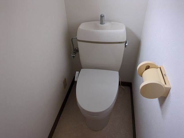 ルミエールなかゆうBのトイレ写真