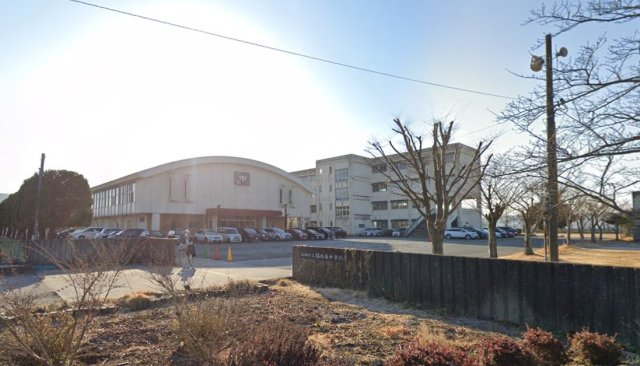 中学校　福崎町立福崎東中学校（中学校）まで2000m