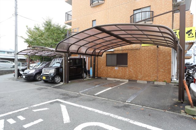 駐車場　※満車