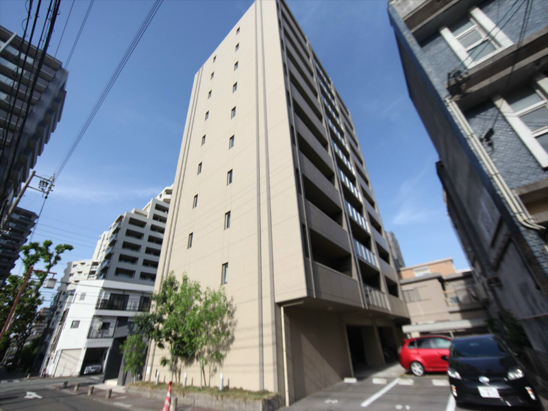 建物外観　外観　オートロック　外壁タイル張り　敷地内平面駐車場
