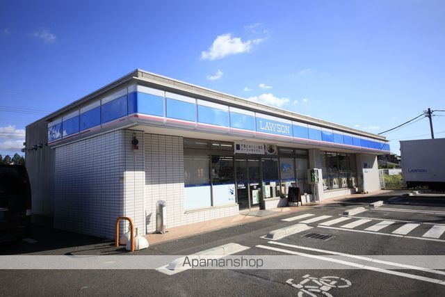 コンビニ　ローソン（コンビニ）まで319m
