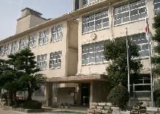 小学校　市立箱崎小学校（小学校）まで1200m