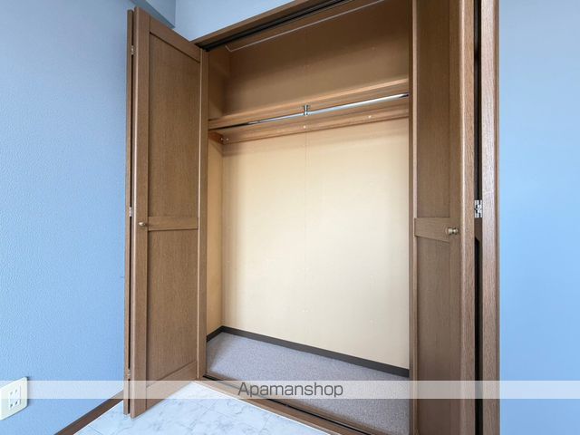ロイヤルシティ弐番館の内装写真
