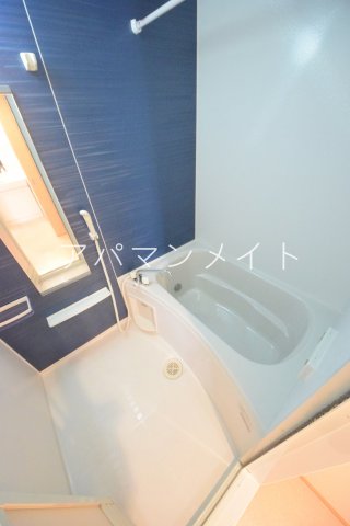 バス・シャワールーム　追い焚き付き！