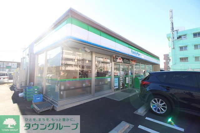 コンビニ　ファミリーマート荏田南三丁目店（コンビニ）まで410m