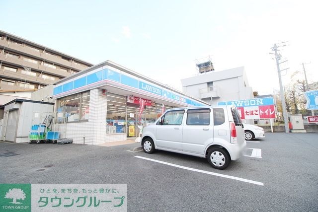 コンビニ　ローソン青葉荏田店（コンビニ）まで750m