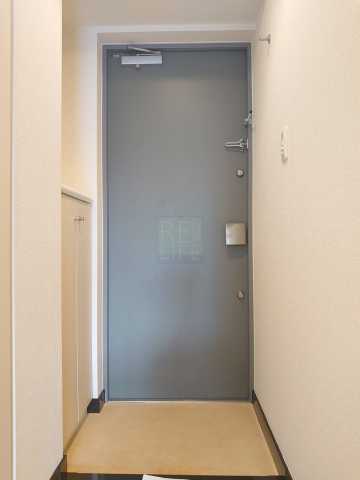 玄関　リライフ下北沢店