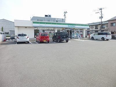 コンビニ　ファミリーマート新潟寺山二丁目店（コンビニ）まで128m