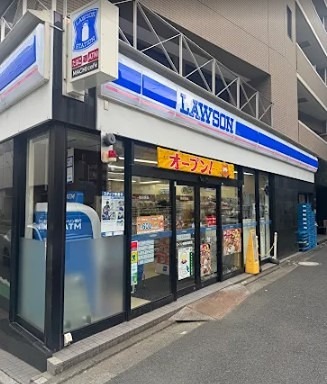 コンビニ　ローソン 新宿水道町店（コンビニ）まで151m