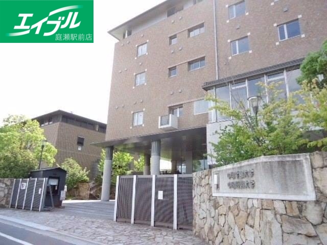 大学・短大　私立中国短期大学（大学・短大）まで252m